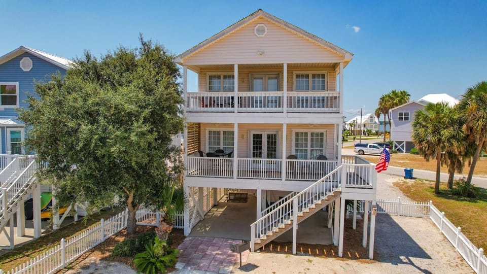 House, 4 Bedrooms | Exterior