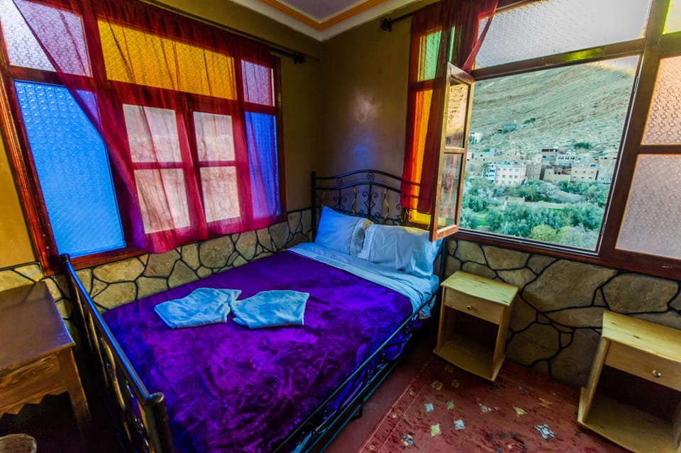 Double Room | Blackout drapes, WiFi (free), bed sheets