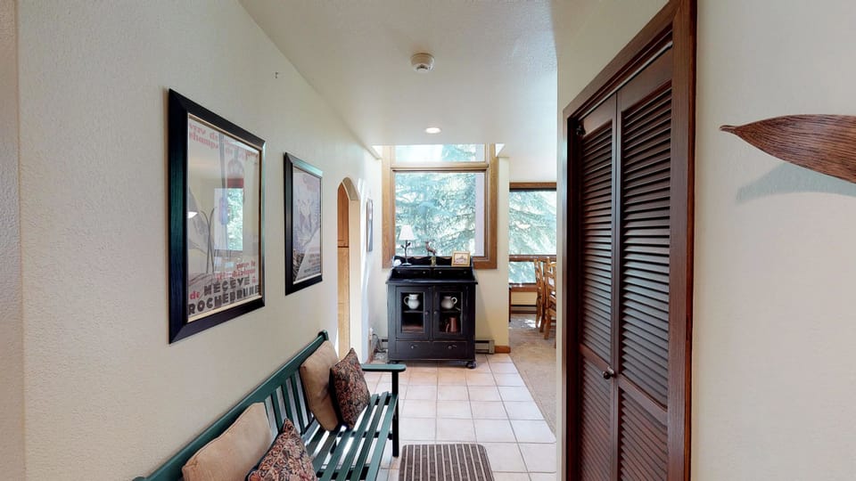 42-inch flat-screen TV with cable channels, TV