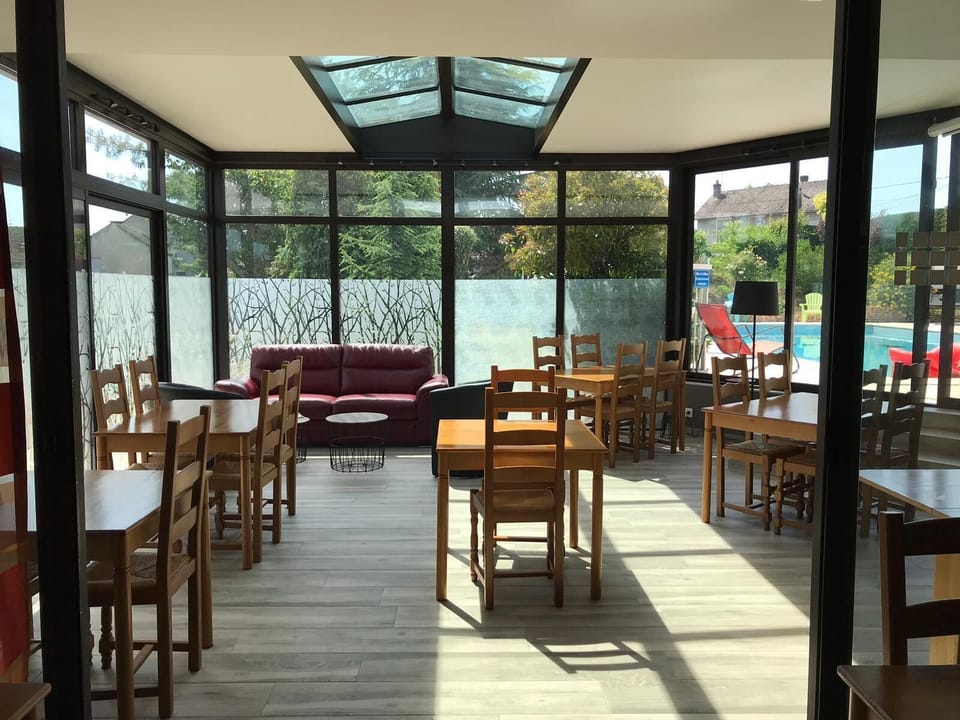 Seasonal outdoor pool, pool umbrellas, sun loungers