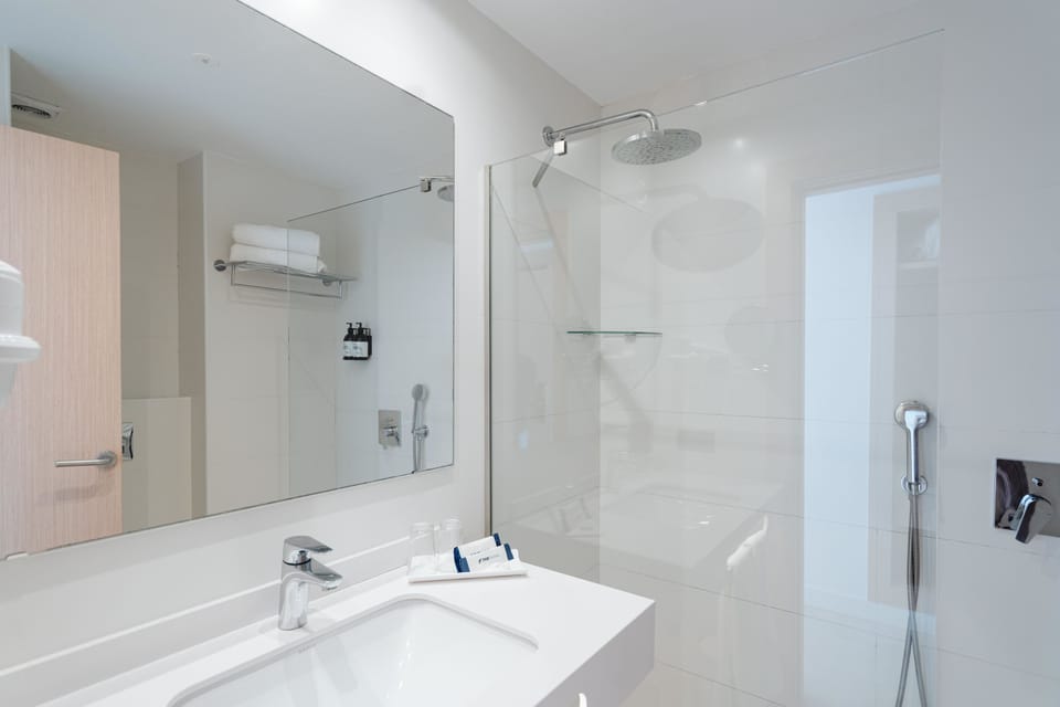 Double Room, Annex Building | Bathroom | Free toiletries, hair dryer, towels