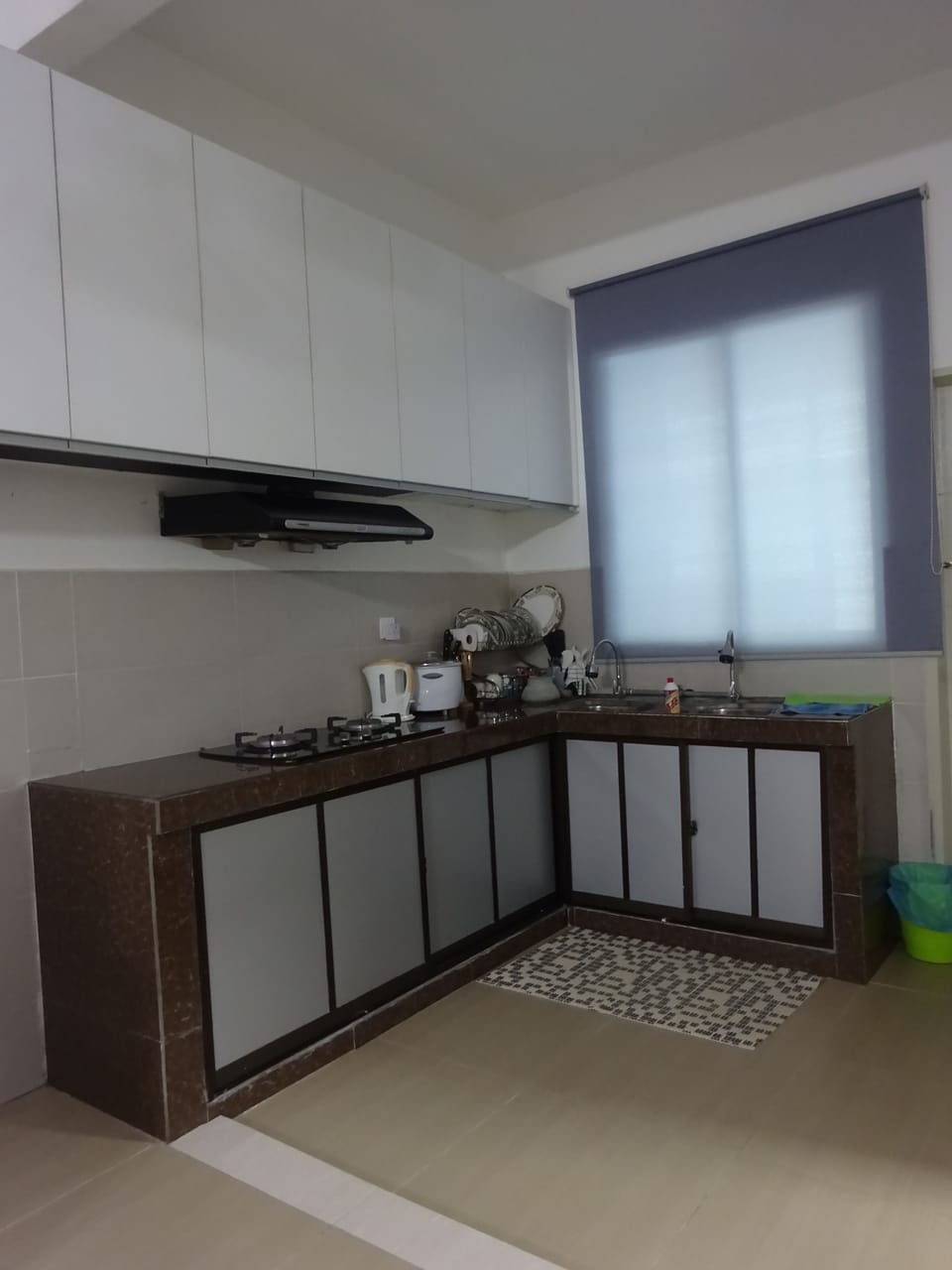 House, 4 Bedrooms | Private kitchen | Fridge, stovetop, coffee/tea maker, electric kettle