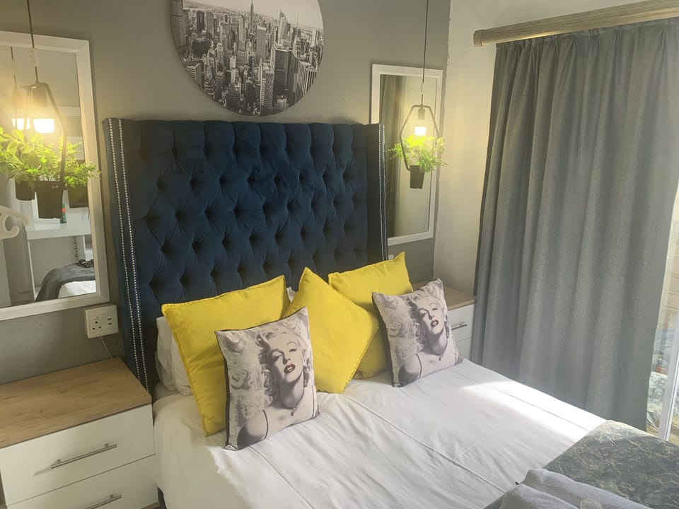 1 bedroom, blackout drapes, WiFi (free), individually decorated