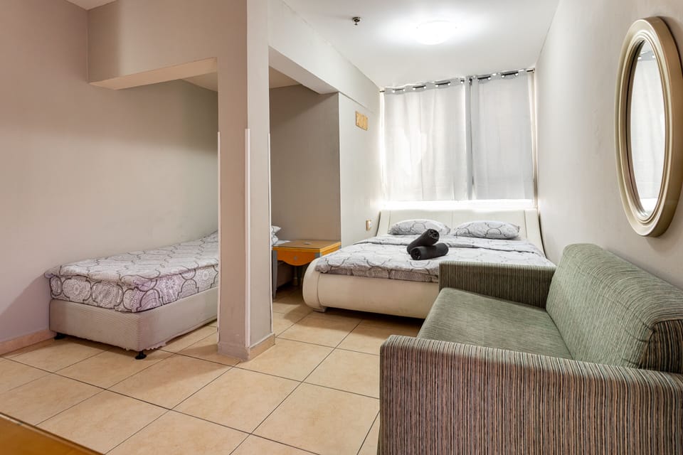 Triple Room | Minibar, free WiFi, bed sheets