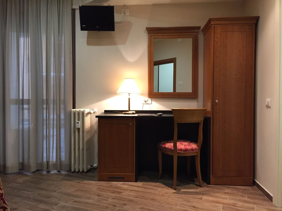 Room amenity