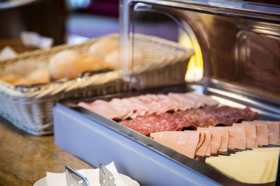 Daily buffet breakfast for a fee