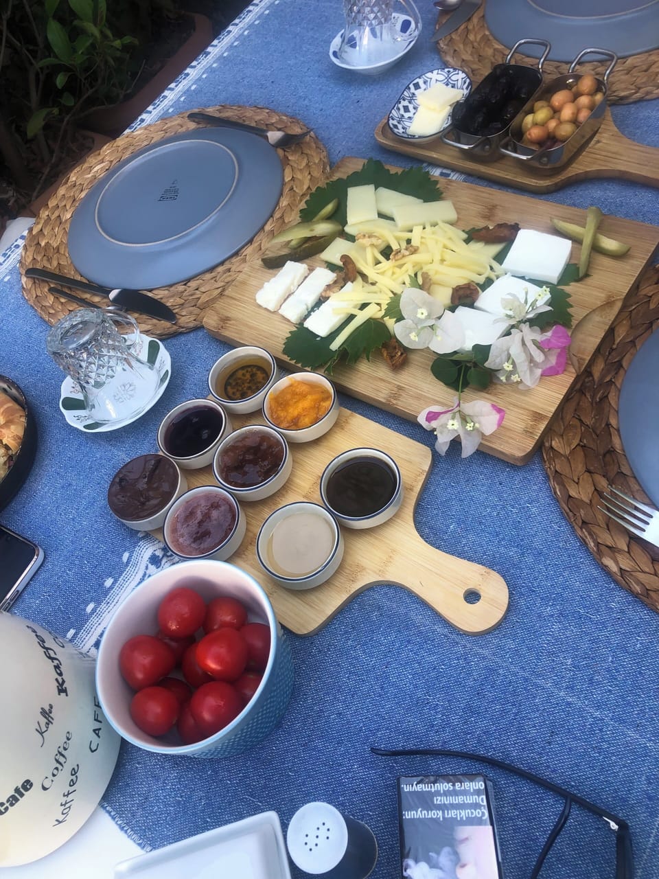 Daily cooked-to-order breakfast for a fee