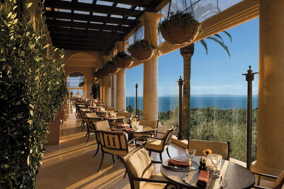 2 restaurants; breakfast, lunch, and dinner served