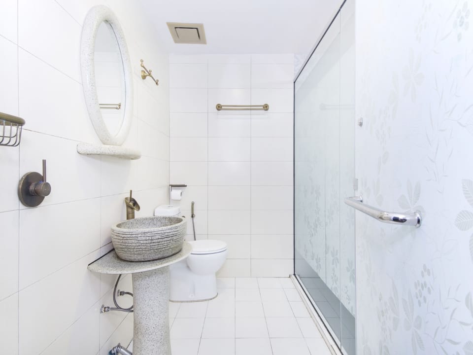 Bathroom | Shower, hair dryer, slippers, bidet