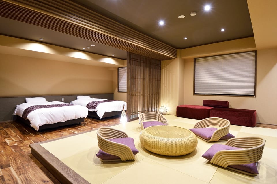 Japanese-Western style room with 12 tatami mats | In-room safe, individually furnished, free WiFi, bed sheets
