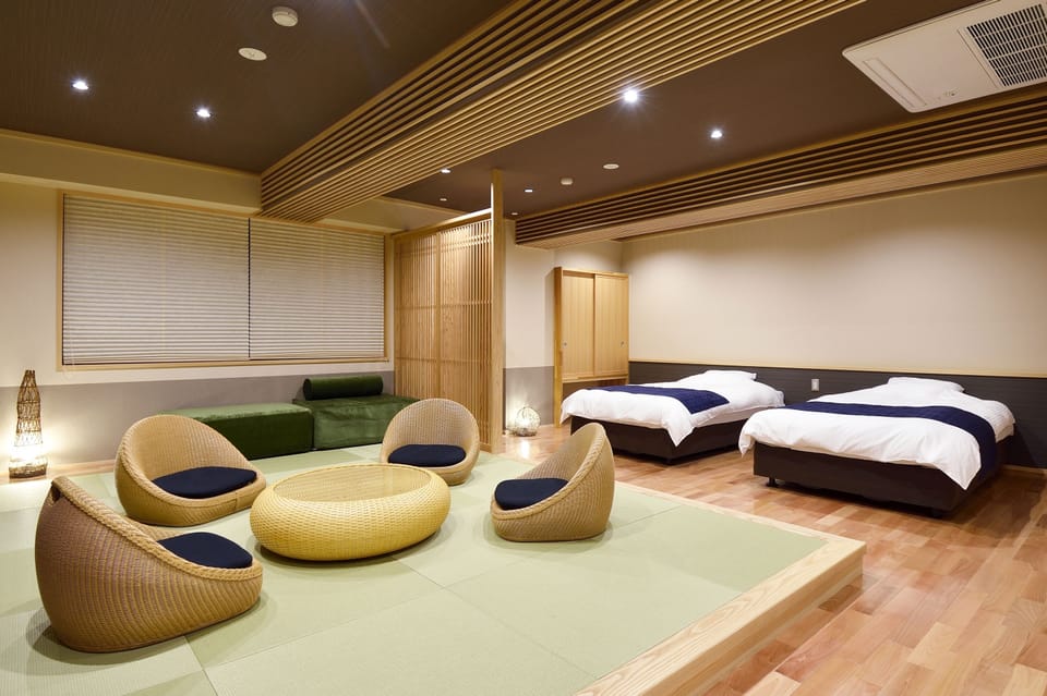 Japanese-Western style room with 12 tatami mats | In-room safe, individually furnished, free WiFi, bed sheets