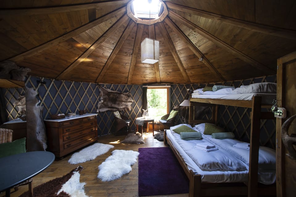 Private yurt | Cribs/infant beds, free WiFi, bed sheets