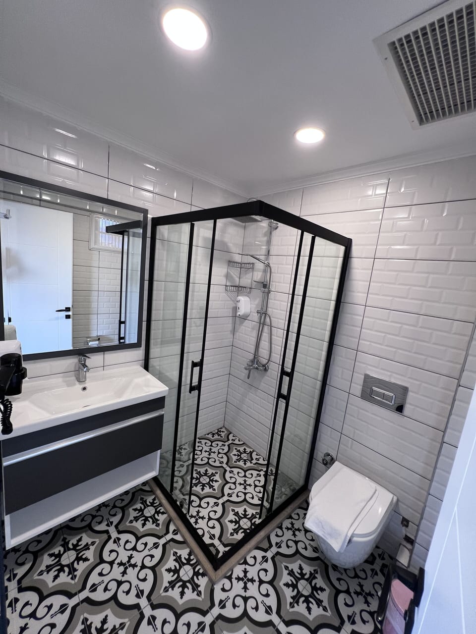 Minibar, in-room safe, desk, soundproofing