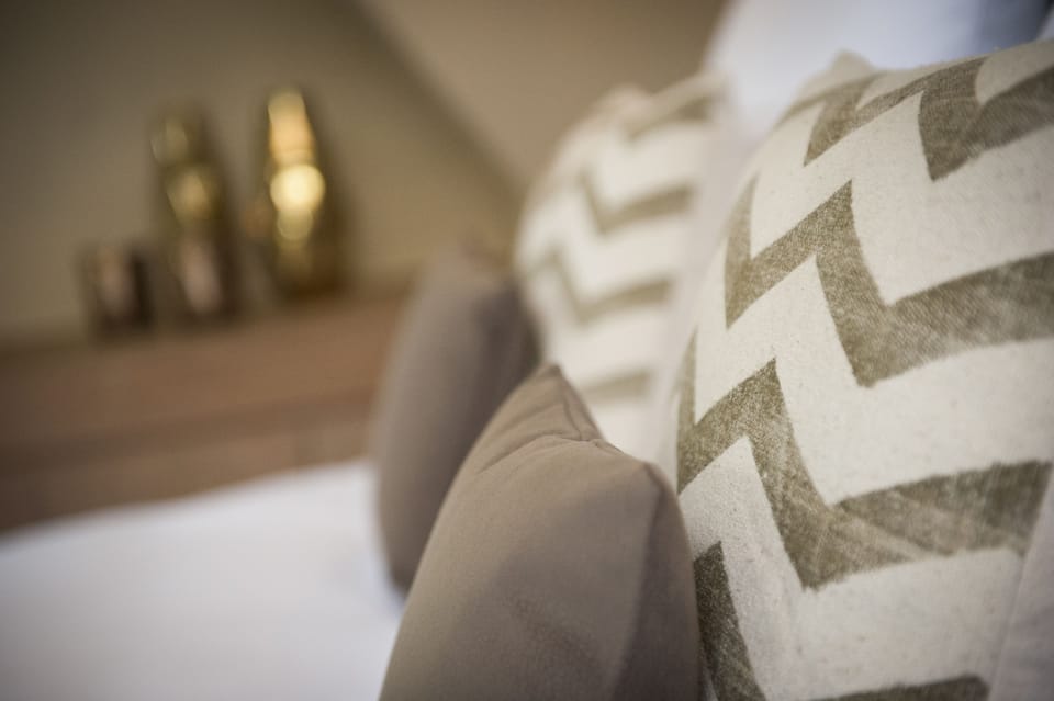 Deluxe Double Room | In-room safe, desk, soundproofing, free WiFi