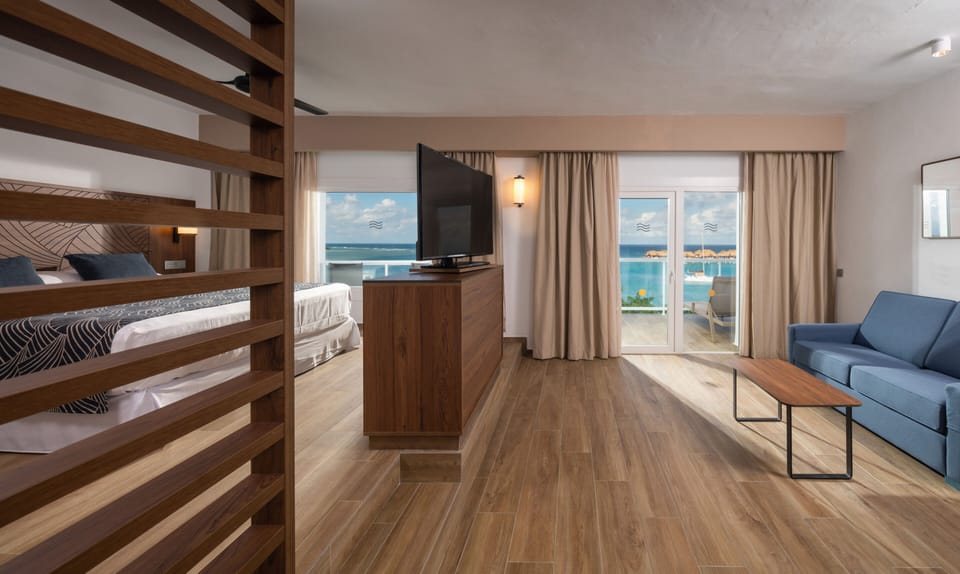 Minibar (free items), in-room safe, blackout drapes, iron/ironing board