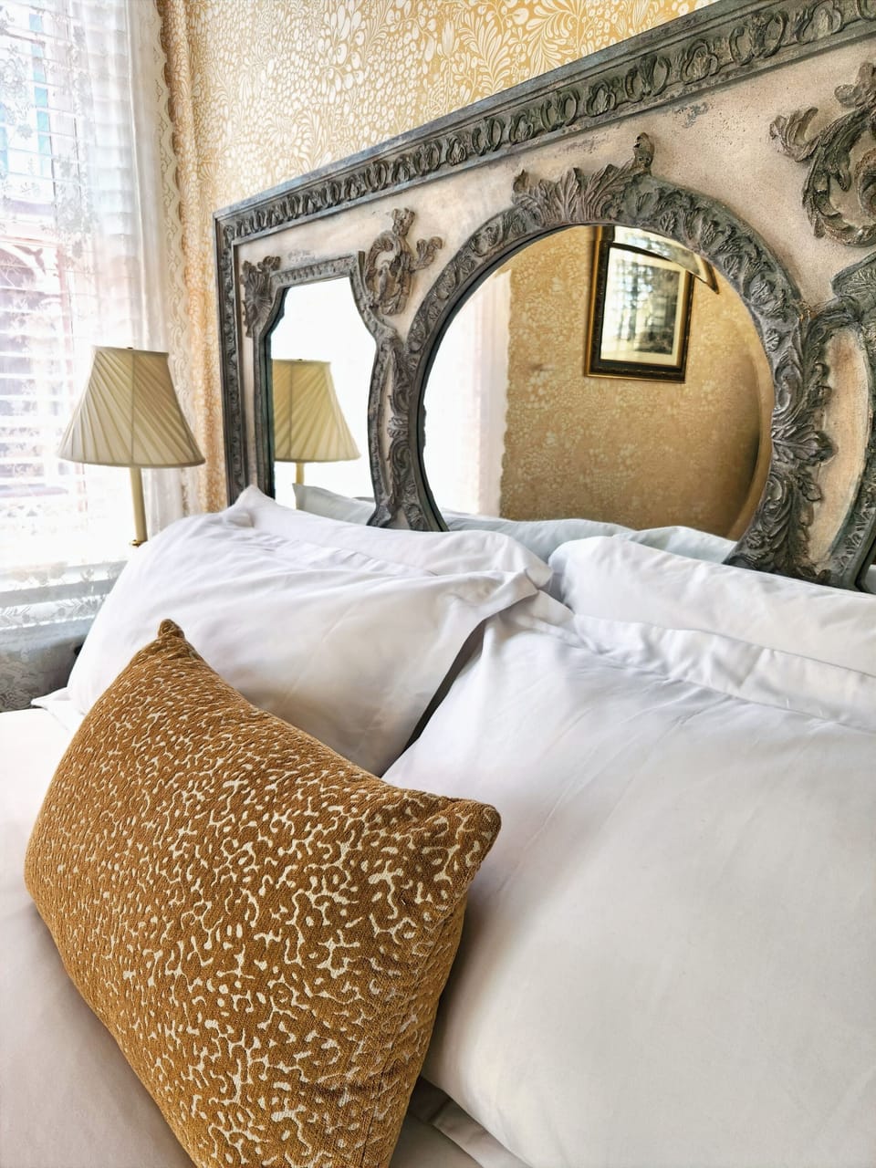 Deluxe Suite, 1 King Bed, Private Bathroom (Davis Suite) | Individually decorated, individually furnished, iron/ironing board