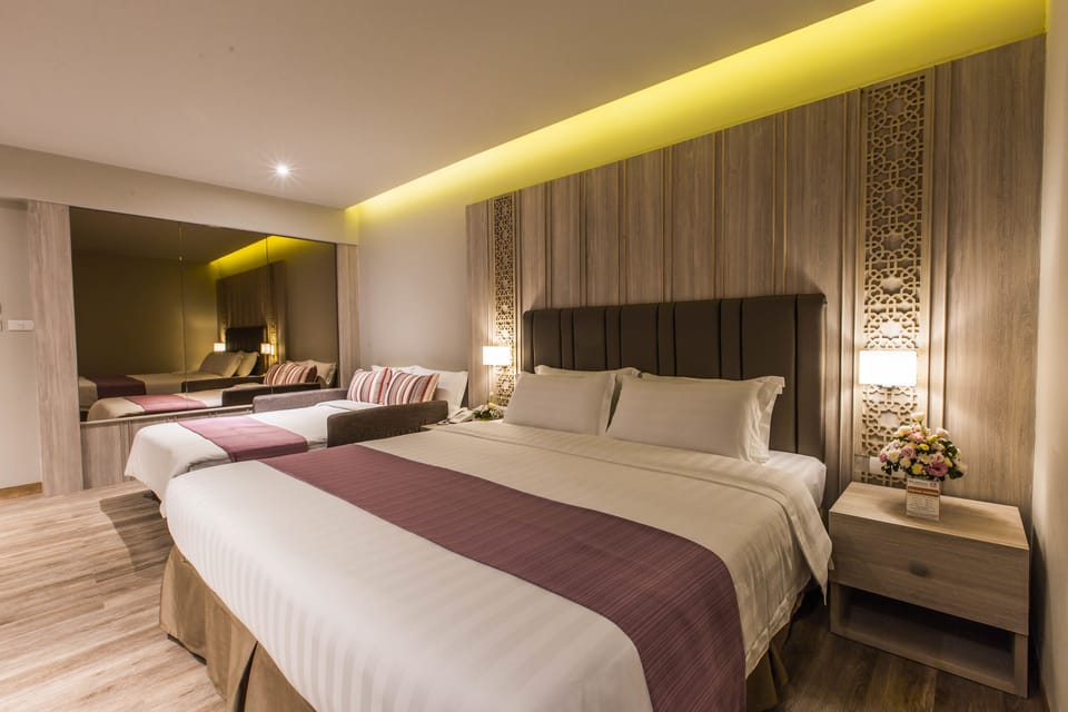 Deluxe Room | Free WiFi, bed sheets
