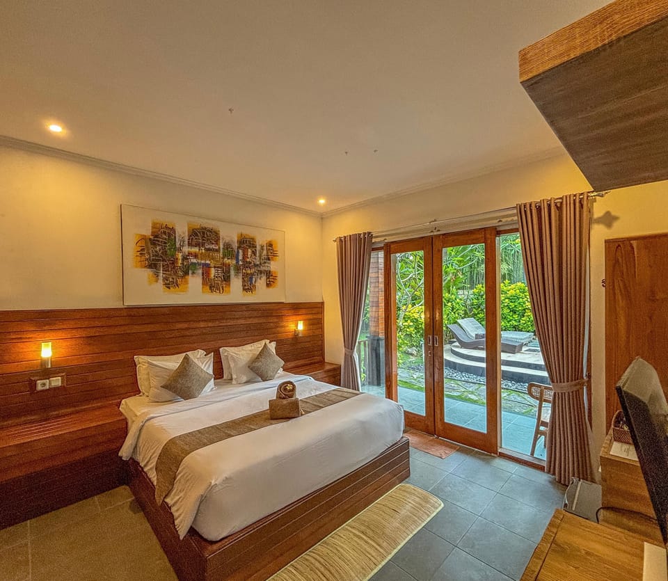 Standard Double Room | Minibar, in-room safe, soundproofing, free WiFi