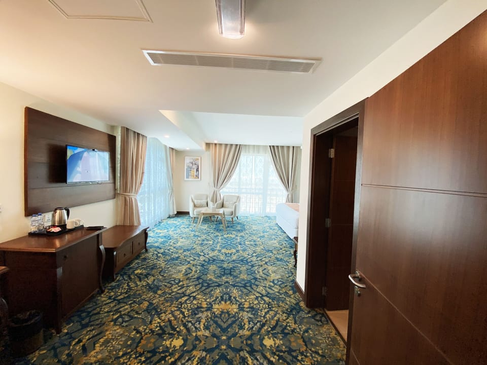 Suite | Premium bedding, in-room safe, desk, soundproofing
