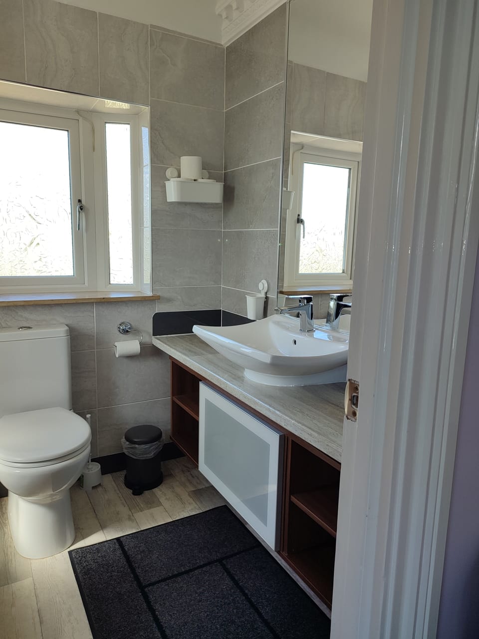 DUBLIN AIRPORT / BEAUMONT HOSPITAL Marie’s Bed and Breakfast Bed and Breakfast in Dublin