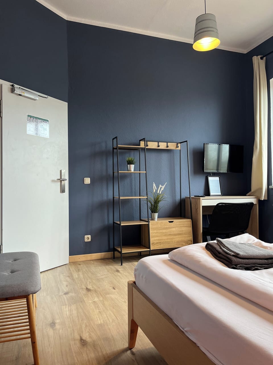 Double Room, Shared Bathroom | Individually furnished, desk, blackout drapes, free WiFi