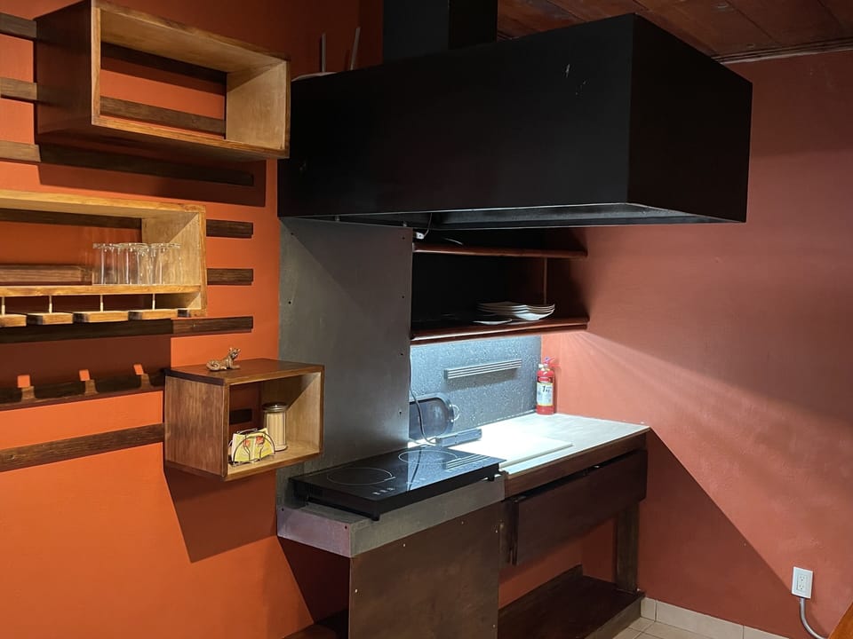 Studio Suite, 2 Queen Beds | Private kitchen | Shared fridge