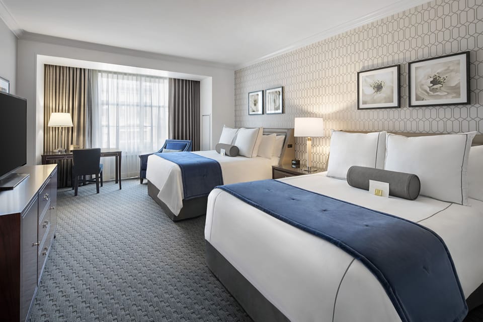 Premium bedding, in-room safe, desk, blackout drapes