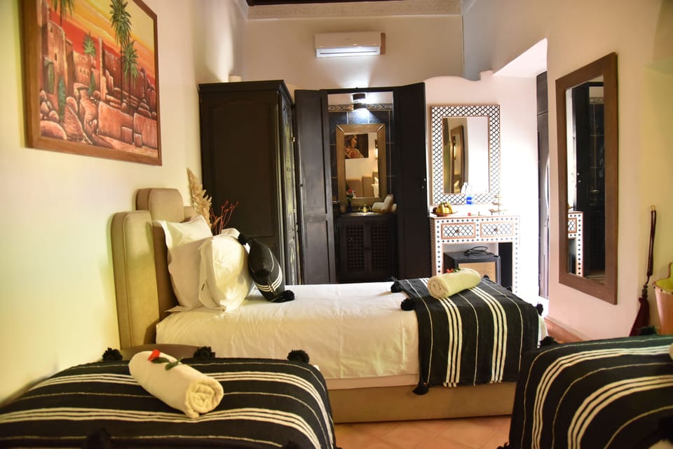 Superior Triple Room | In-room safe, iron/ironing board, free WiFi, bed sheets