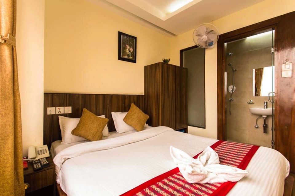 Standard Room | Desk, free WiFi, bed sheets