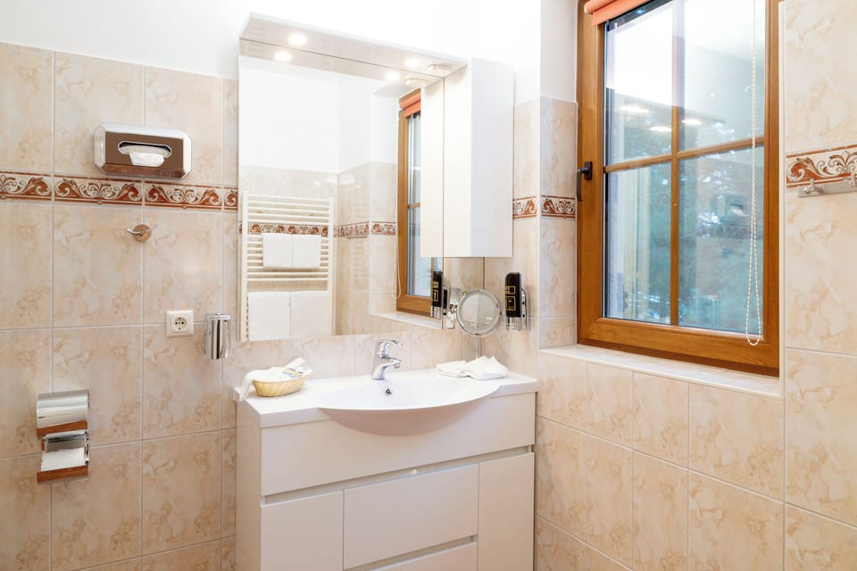 Superior Double Room | Premium bedding, minibar, in-room safe, desk