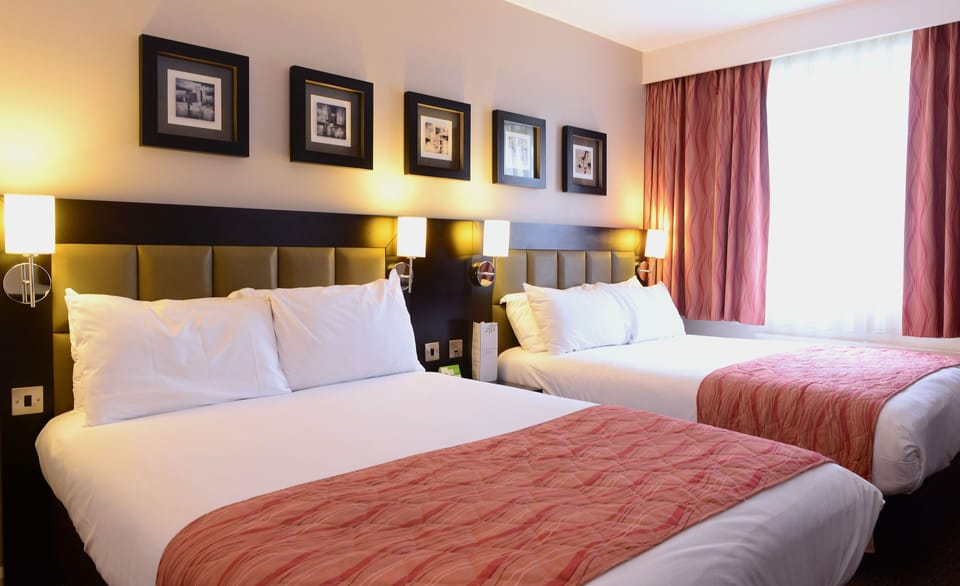 Desk, iron/ironing board, free WiFi, bed sheets