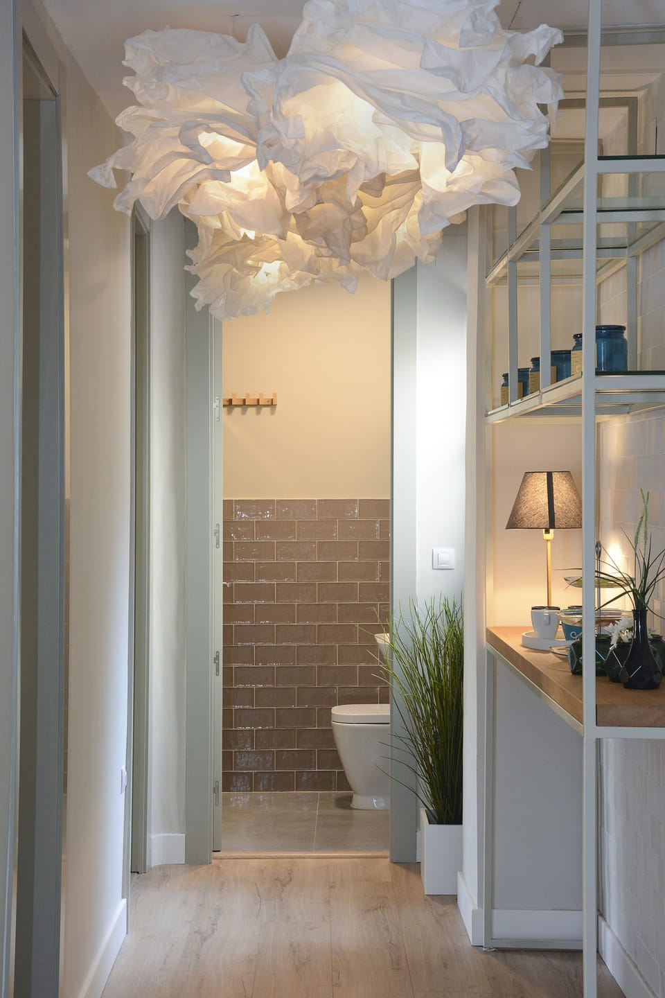 Standard Twin Room, 1 Bedroom, Shared Bathroom, City View | Bathroom | Free toiletries, hair dryer