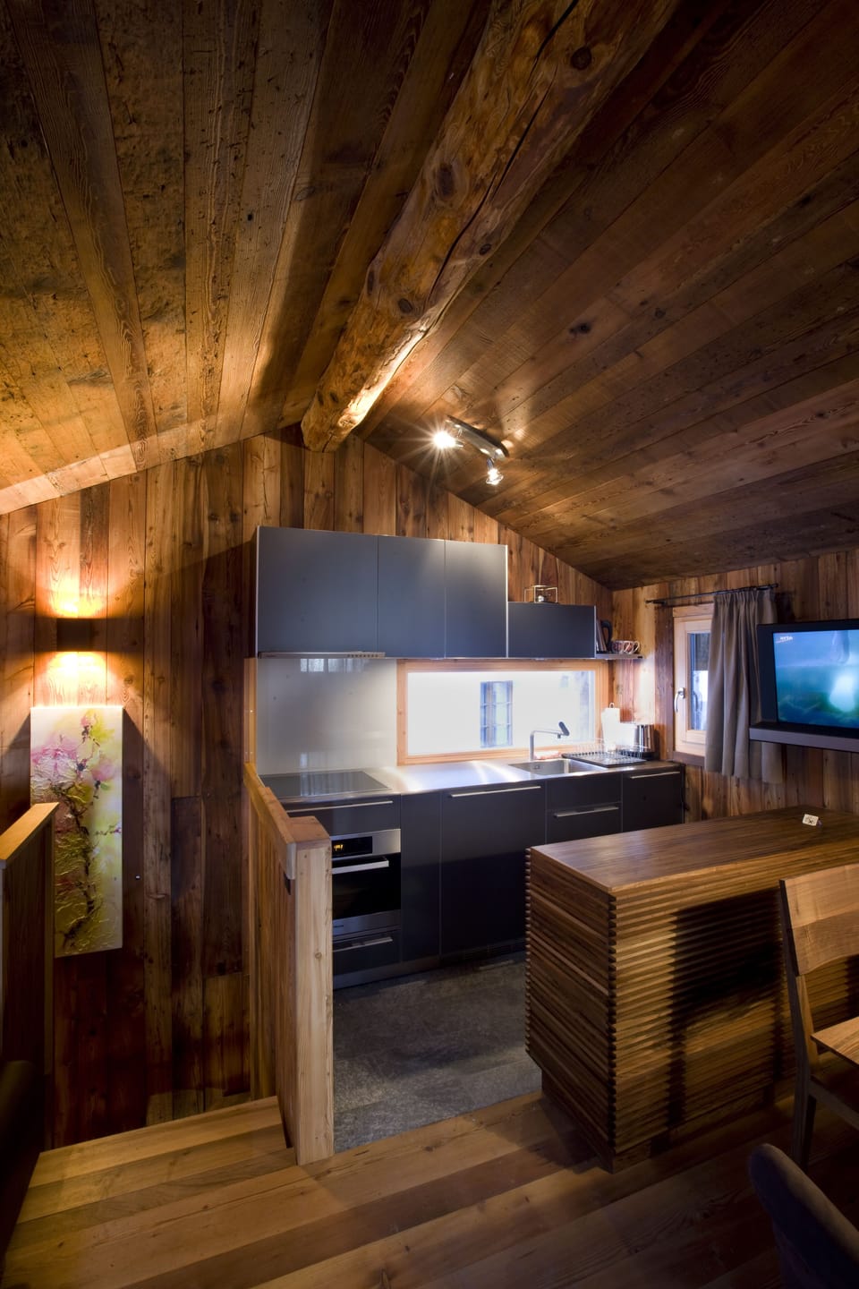 Apartment, 2 Bedrooms | Private kitchen | Fridge, microwave, oven, stovetop