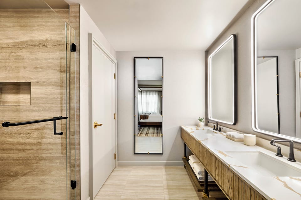 Combined shower/tub, hair dryer, bathrobes, slippers
