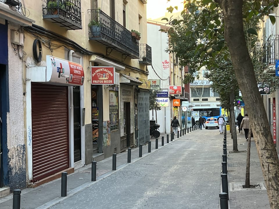 Casa de huespedes Almansa Hostel in Madrid