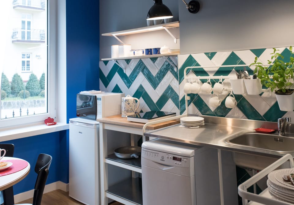 Comfort Apartment, 2 Bedrooms, Hill View, Slope side | Private kitchen | Fridge, microwave, stovetop, dishwasher