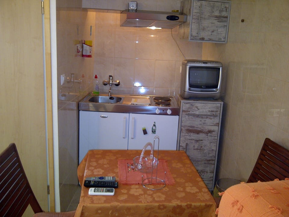 Classic Studio, Terrace (A3) | Private kitchenette | Fridge, microwave, stovetop, toaster