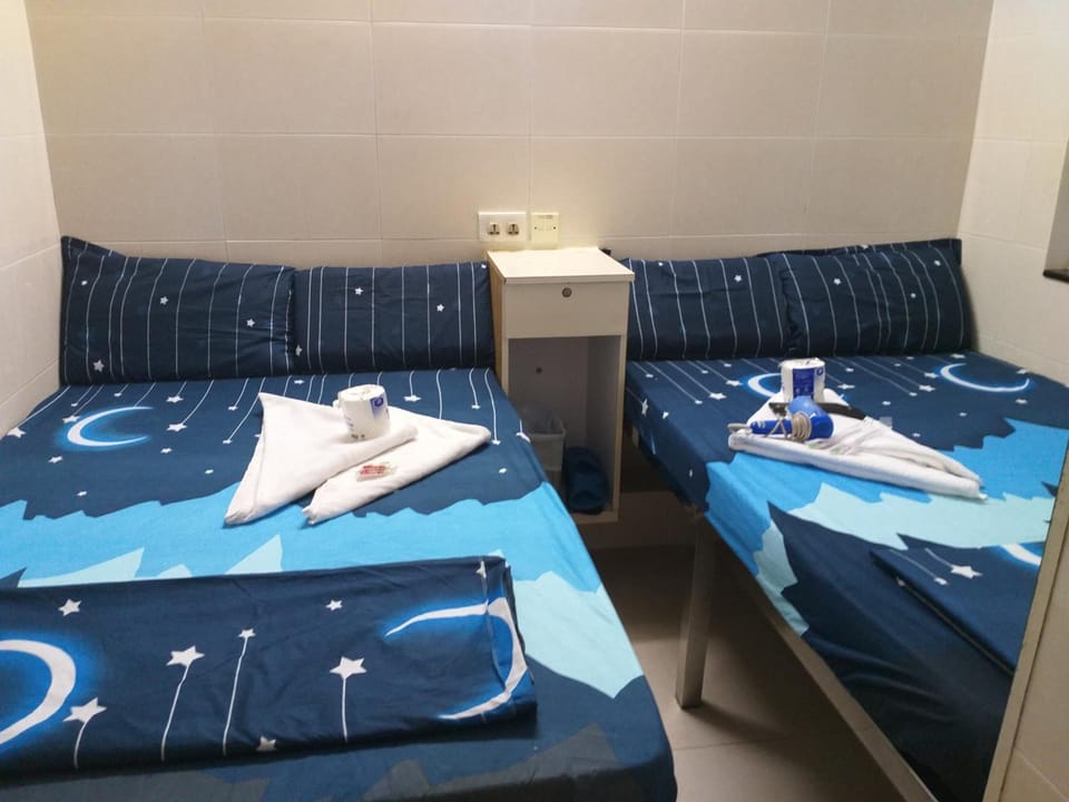 Desk, iron/ironing board, free WiFi, wheelchair access
