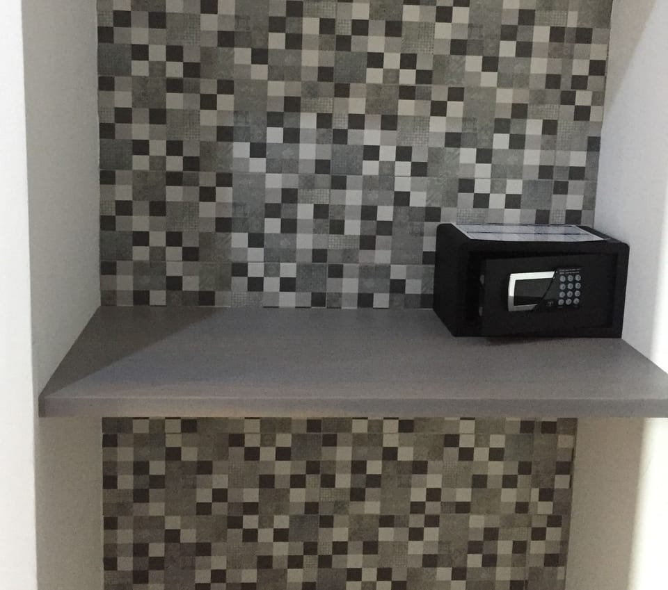 Room, Beachfront | Safe