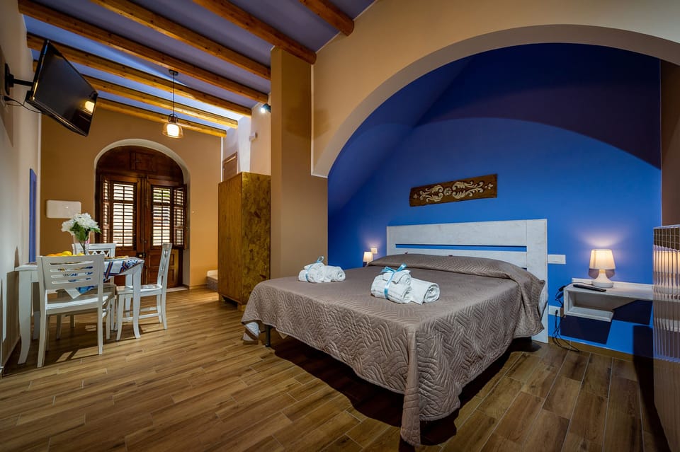Standard Double Room | Minibar, free WiFi, bed sheets