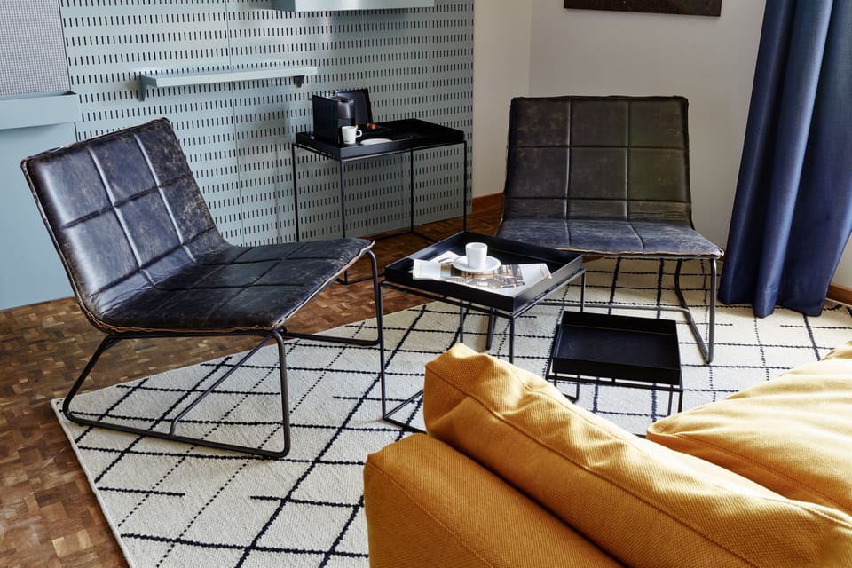 Large Sky | Living area | Smart TV