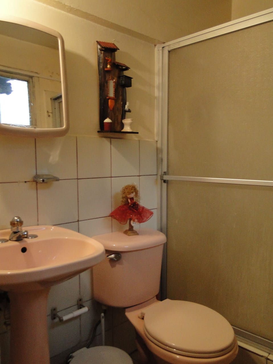 Double Room | Bathroom | Shower, towels, shampoo