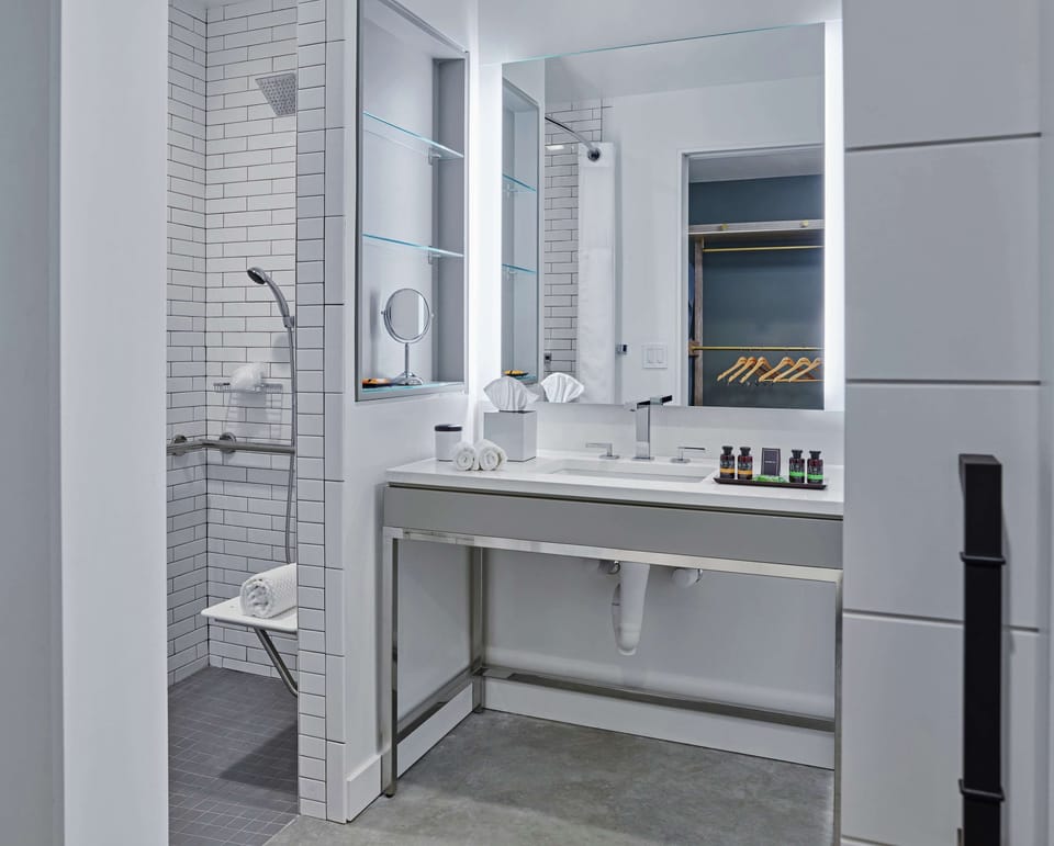 Bathroom shower
