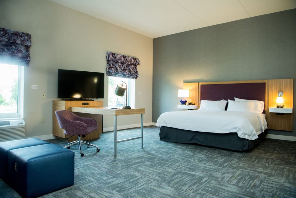 Premium bedding, in-room safe, iron/ironing board, free rollaway beds