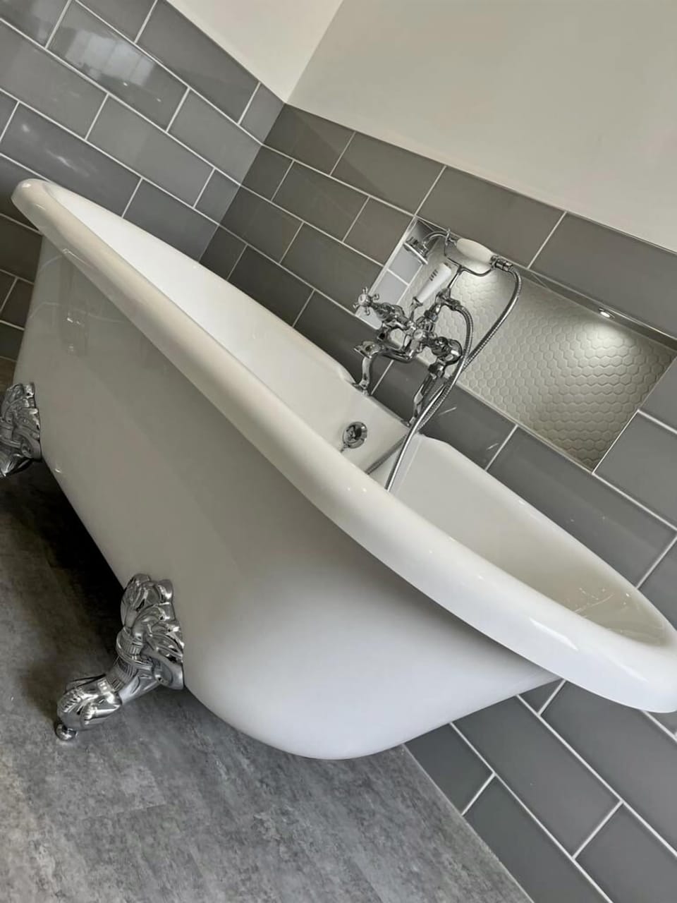 Superior Double Room (Room 6) | Iron/ironing board, free WiFi, bed sheets