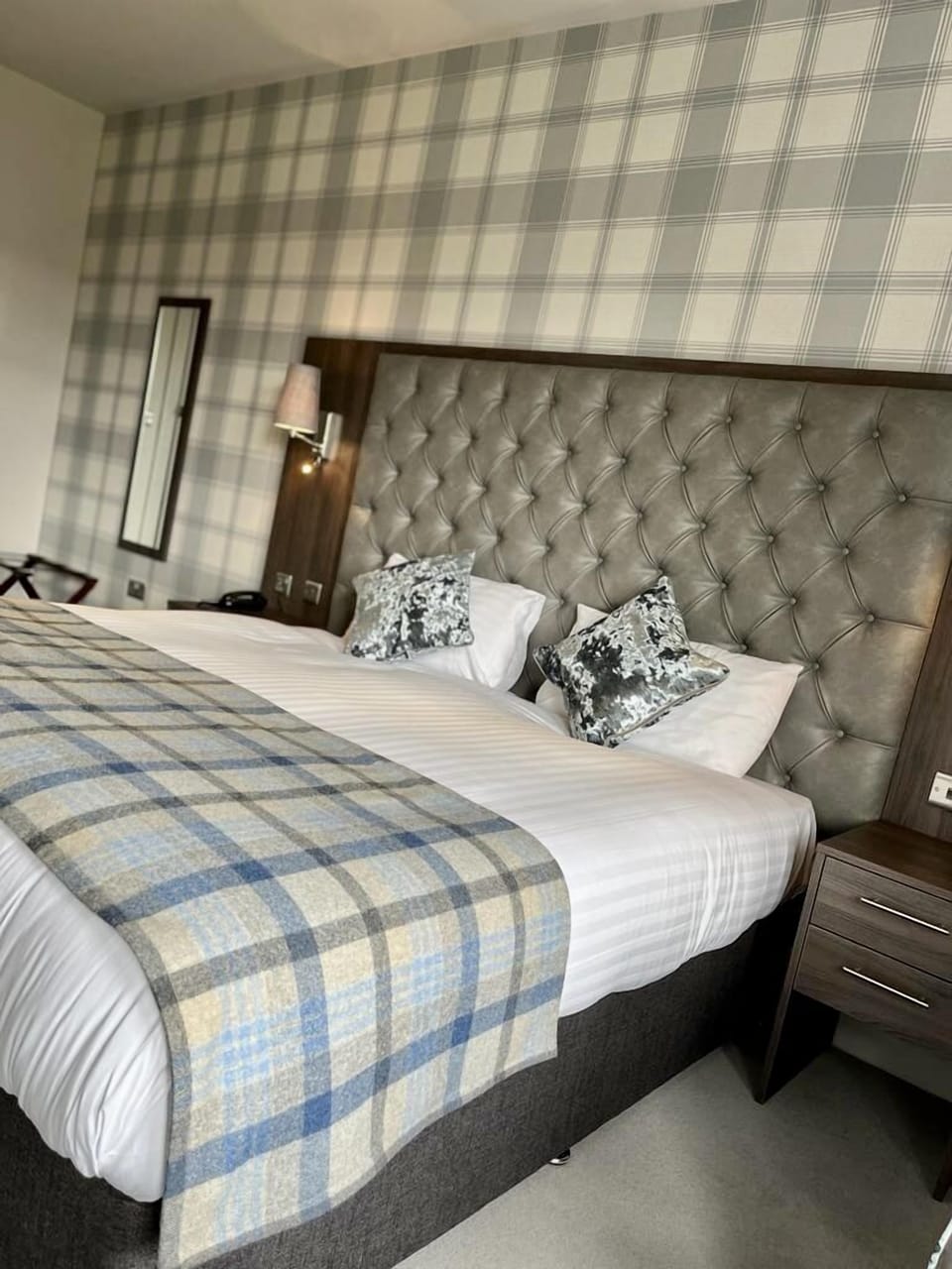 Family Room | Iron/ironing board, free WiFi, bed sheets