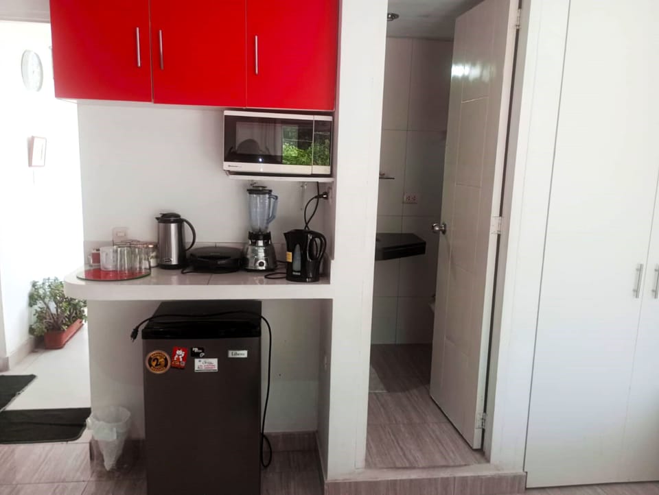 2 Executive Suite, 2 Bedrooms, Balcony, Park View | Private kitchen | Coffee/tea maker, fridge, microwave, dishwasher