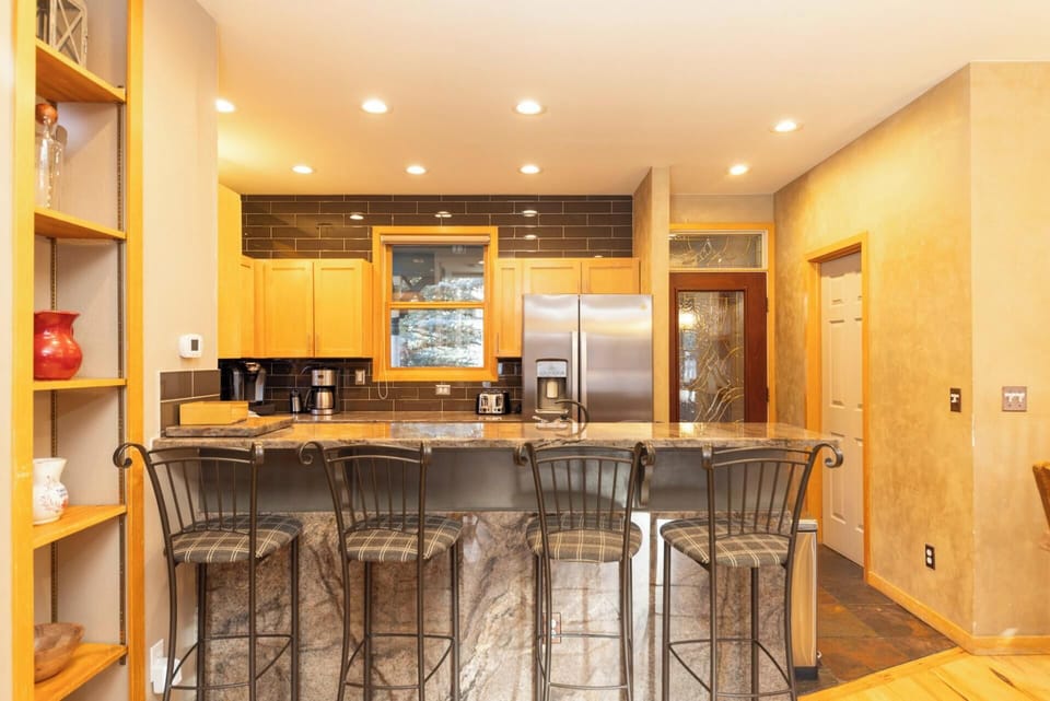 Kitchen Bar Top
