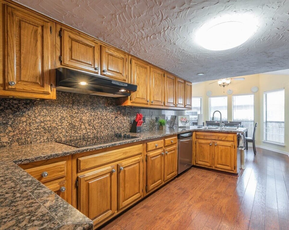 Well equipped kitchen