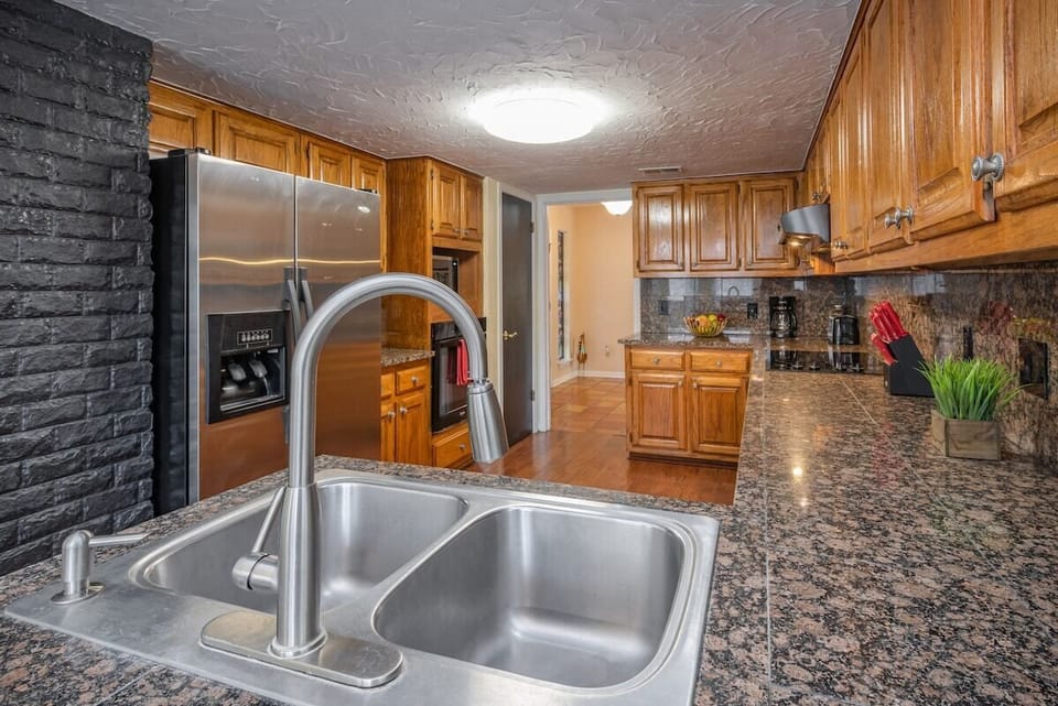 Well equipped kitchen